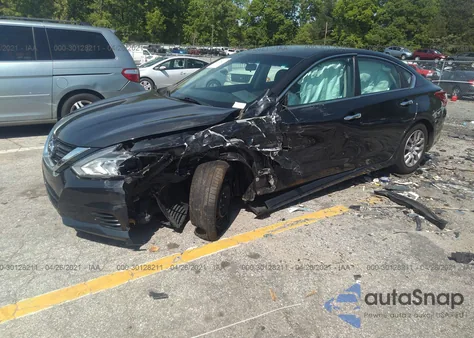 2018 Nissan Altima 2.5 S z USA, uszkodzony, nr VIN 1N4AL3AP6JC162973